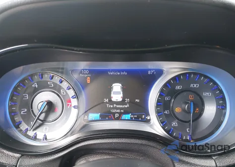 2018 Chrysler 300 300S z USA, uszkodzony, nr VIN 2C3CCABG7JH243858